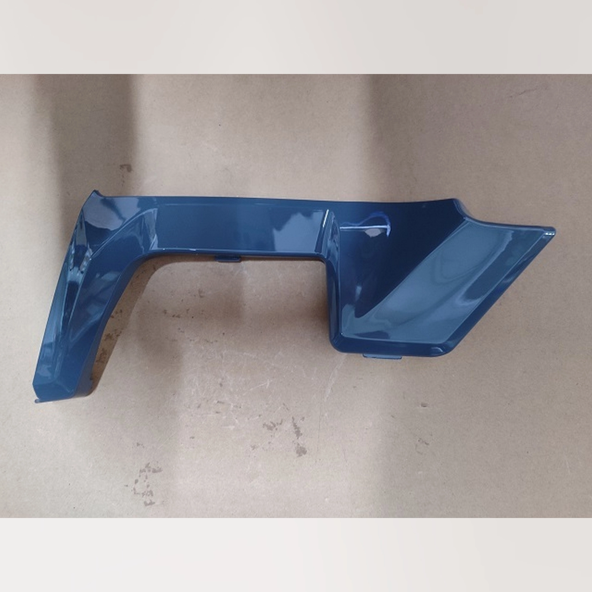 ARORA SK250-KV SOL KORUMA LEVHASI DEKORATİF PLASTİK ÜST SİYAH #SK250-KV- 049